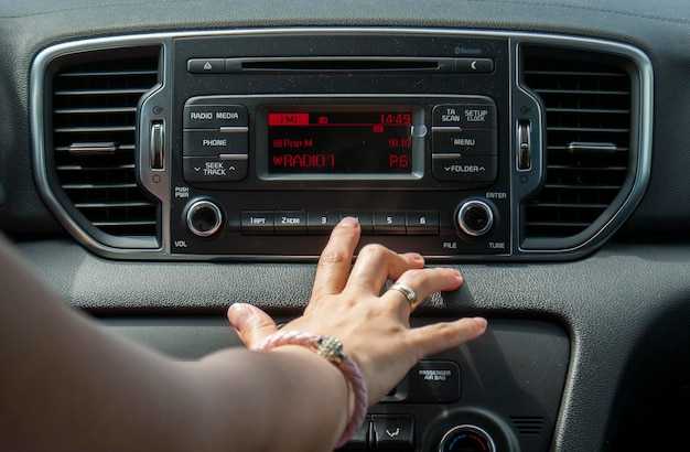 Преимущества и недостатки различных типов магнитол